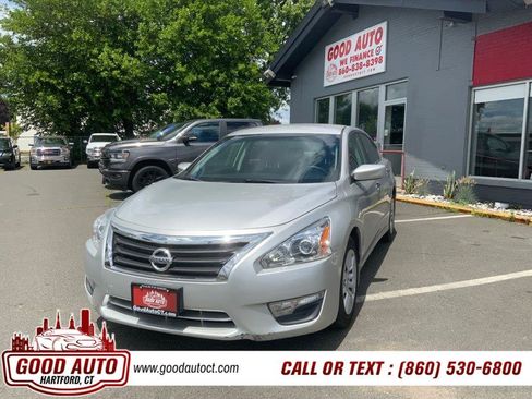 Used 2015 Nissan Altima 2.5 S w/ Power Driver Seat Package FWD image 1