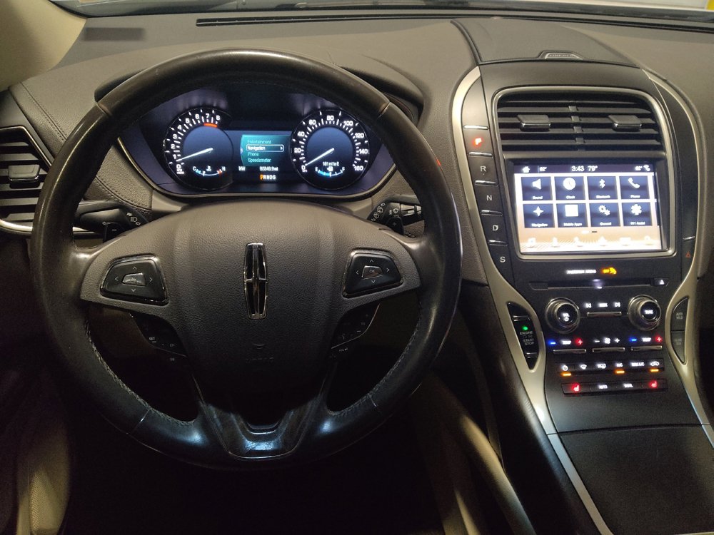 Used 2017 Lincoln MKX Select w/ Select Plus Package FWD image 22