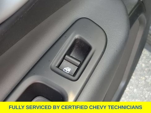 Used 2023 Jeep Renegade Latitude AWD/4WD image 38