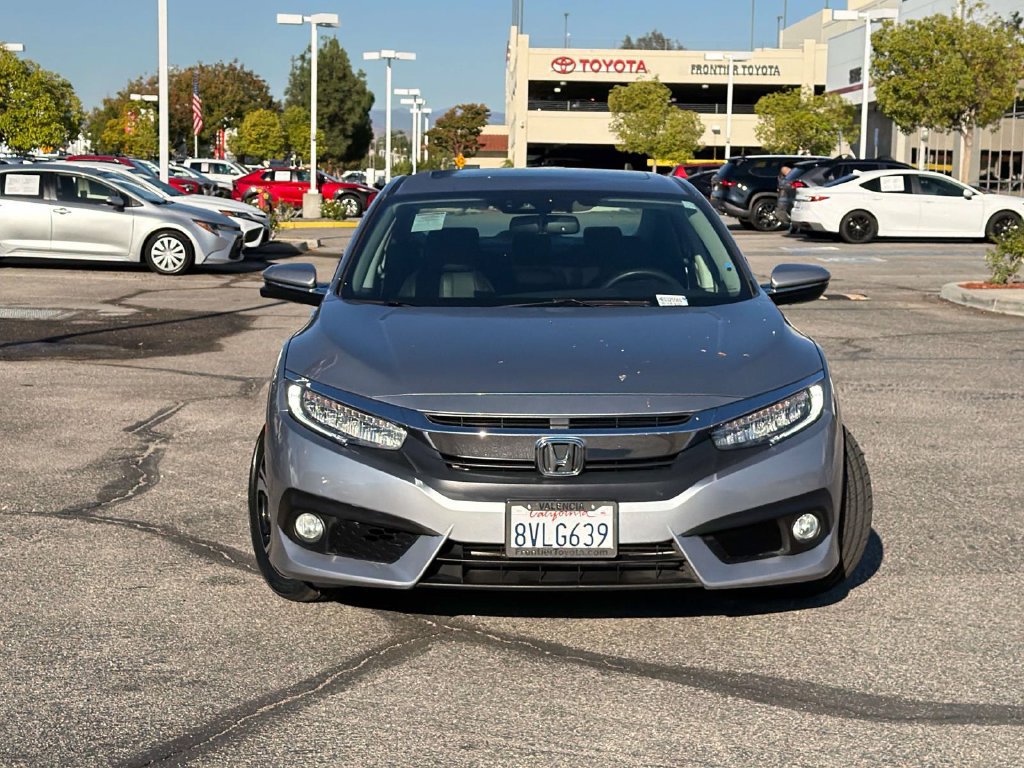 Used 2017 Honda Civic Touring image 2