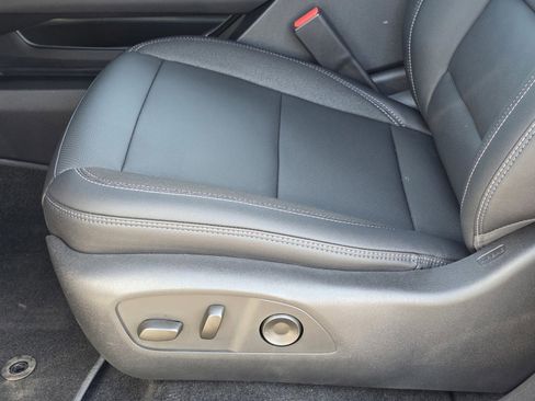 New 2026 Chevrolet Equinox EV LT w/ LPO, Blackout Package image 21