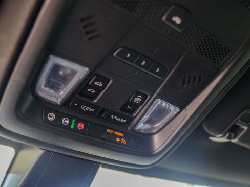 Certified 2024 Cadillac XT5 Sportv w/ Technology Package AWD/4WD image 22