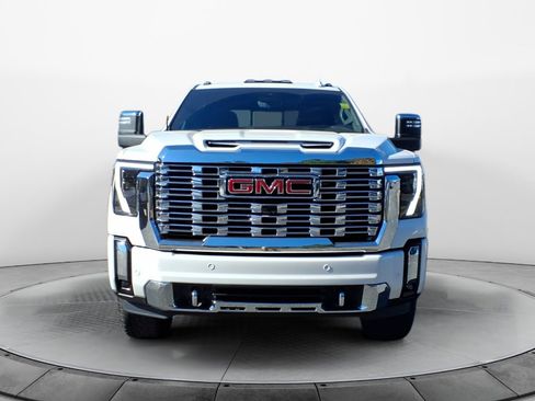 Used 2024 GMC Sierra 2500 Denali w/ Denali Reserve Package image 2