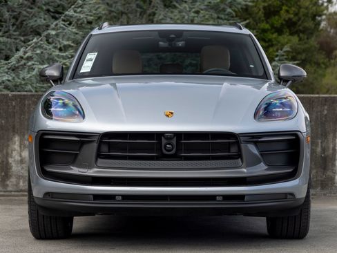 New 2026 Porsche Macan Turbo AWD/4WD image 8