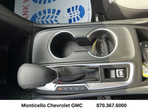 Used 2022 Chevrolet Equinox LS FWD image 22