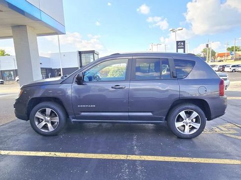 Used 2017 Jeep Compass High Altitude FWD image 2
