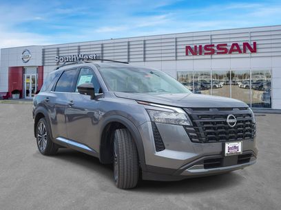 New 2026 Nissan Pathfinder Platinum w/ Accent Package