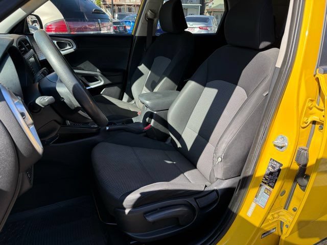 Used 2020 Kia Soul LX FWD image 8
