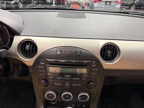 Used 2011 MAZDA MX-5 Miata Grand Touring RWD image 41
