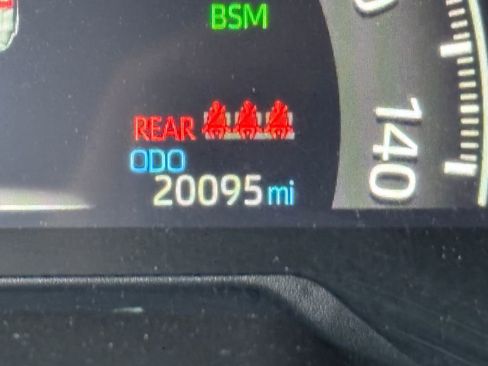 Used 2023 Toyota RAV4 XLE image 33