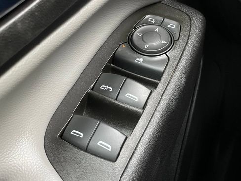Used 2023 Chevrolet Equinox LT FWD image 12