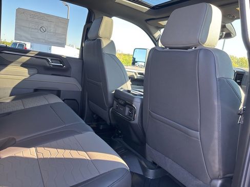 New 2025 Chevrolet Silverado 2500 ZR2 w/ Technology Package image 49