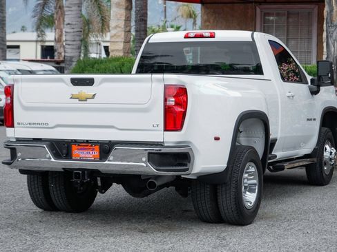 Used 2024 Chevrolet Silverado 3500 LT w/ Convenience Package image 9