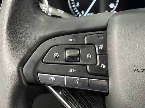 Used 2025 Cadillac XT6 Premium Luxury image 50