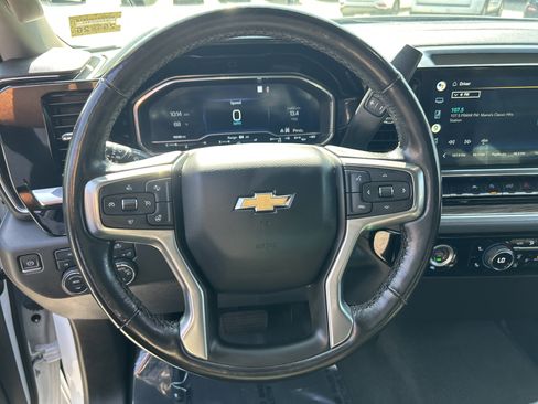Used 2022 Chevrolet Silverado 1500 LT image 21