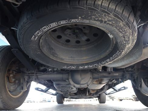 Used 2012 Ford F150 XLT w/ XLT Custom Pkg image 14