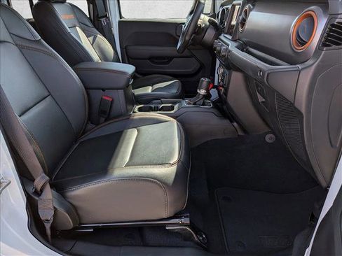 Used 2023 Jeep Gladiator Mojave w/ Trailer Tow Package image 21