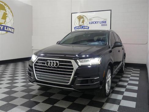 Used 2018 Audi Q7 3.0T Prestige w/ Prestige Package image 4