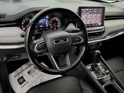 Used 2022 Jeep Compass Latitude image 36