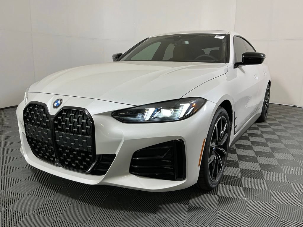 New 2026 BMW 430i xDrive w/ M Sport Package AWD/4WD image 2