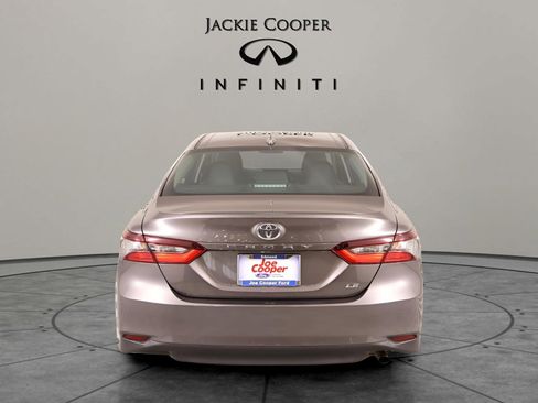 Used 2024 Toyota Camry LE image 20