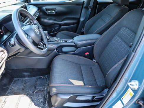 Certified 2024 Honda HR-V Sport image 9