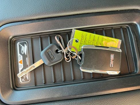 Used 2018 GMC Sierra 2500 SLT w/ Duramax Plus Package image 32