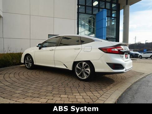 Used 2018 Honda Clarity Touring image 19