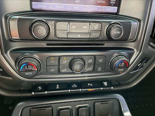 Used 2016 Chevrolet Silverado 2500 LT w/ LT Convenience Package AWD/4WD image 18