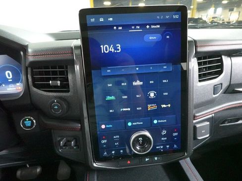 Used 2023 Ford Expedition Limited AWD/4WD image 17