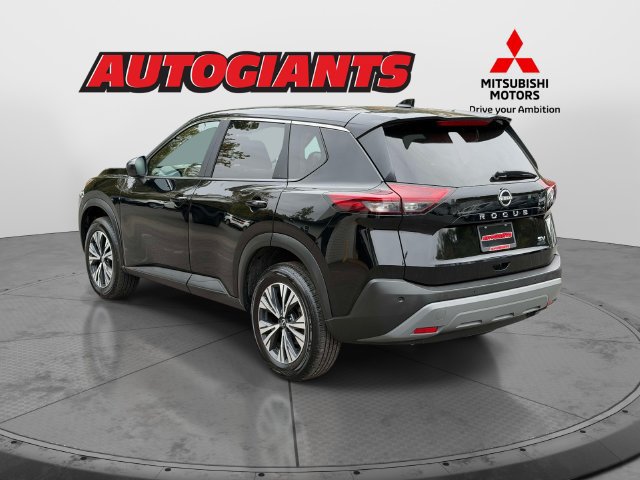 Used 2023 Nissan Rogue SV FWD image 4