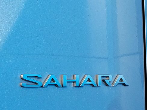 Used 2019 Jeep Wrangler Unlimited Sahara image 33