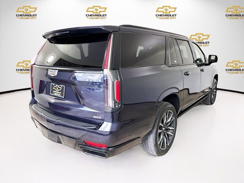 Used 2023 Cadillac Escalade ESV Sport w/ Touring Package image 7