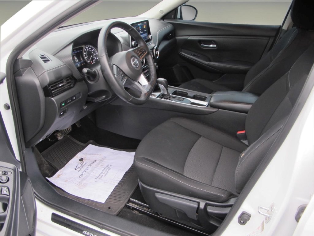 Used 2022 Nissan Sentra SV w/ All-Weather Package FWD image 9