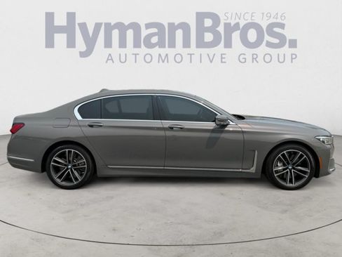Used 2020 BMW 750i xDrive w/ Executive Package AWD/4WD image 2