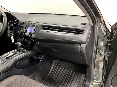 Used 2017 Honda HR-V LX image 19