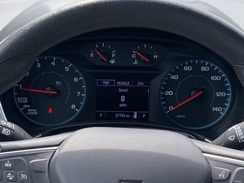 Used 2022 Chevrolet Equinox LS w/ Driver Confidence II Package AWD/4WD image 9