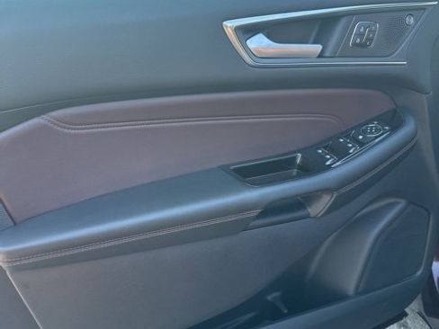 Used 2020 Ford Edge Titanium w/ Equipment Group 301A image 18