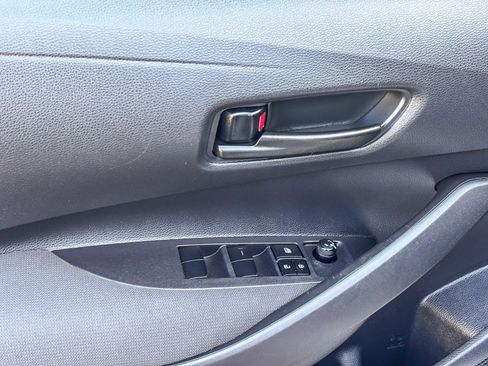 Certified 2025 Toyota Corolla LE image 22