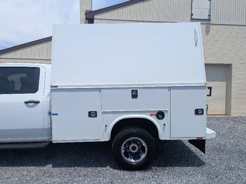 Used 2025 Chevrolet Silverado 3500 W/T w/ WT Convenience Package AWD/4WD image 4