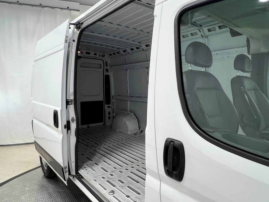 Used 2023 RAM ProMaster 2500 FWD image 29