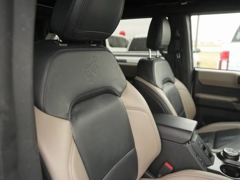 Certified 2022 Ford Bronco Wildtrak image 19