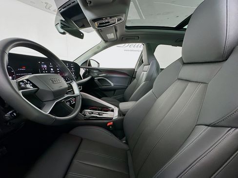 Used 2025 Audi Q5 Premium Plus w/ Premium Plus image 21