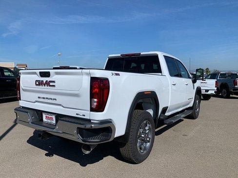 New 2026 GMC Sierra 2500 SLE w/ Max Trailering Package AWD/4WD image 6