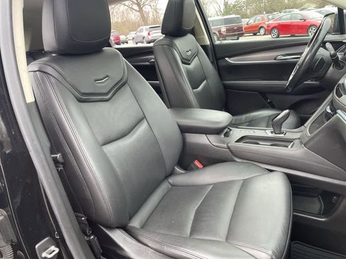 Used 2019 Cadillac XT5 Luxury image 14