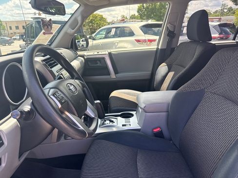Used 2012 Toyota 4Runner SR5 w/ Convenience Pkg AWD/4WD image 16