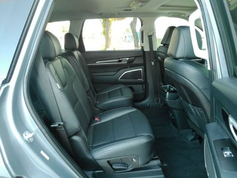 Used 2025 Kia Telluride S AWD/4WD image 24