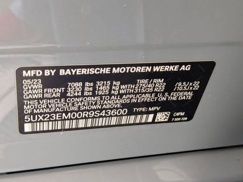 Used 2024 BMW X7 xDrive40i w/ M Sport Package image 42