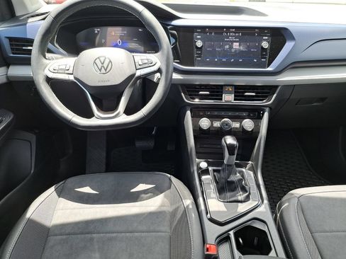 Used 2024 Volkswagen Taos SE FWD image 20