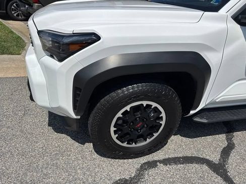 Used 2026 Toyota 4Runner TRD Off-Road Premium AWD/4WD image 3